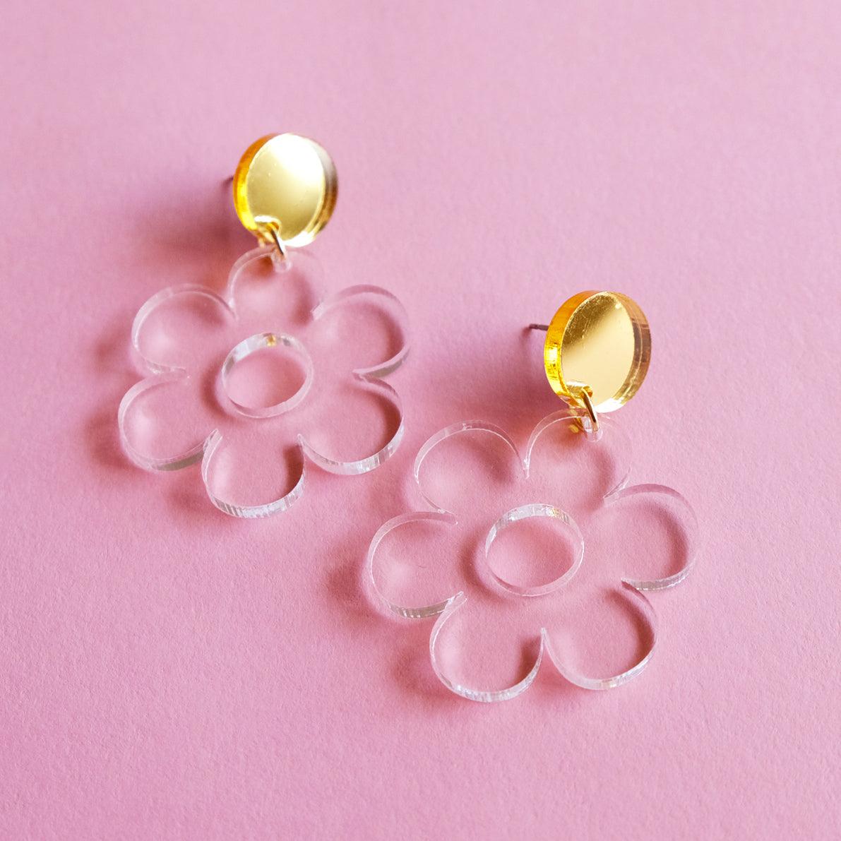 Daisy Earrings - Clear Acrylic Dangle Earrings - Sleepy Mountain