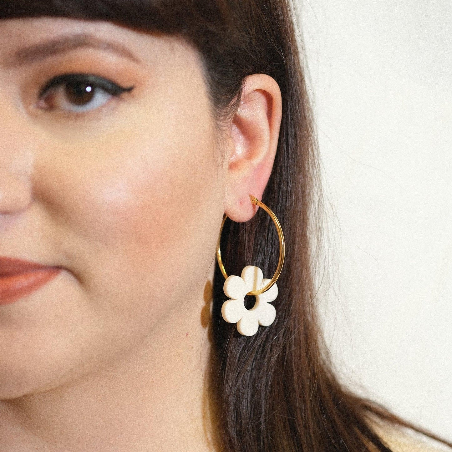 Linen Daisy Hoop Earrings - Sleepy Mountain