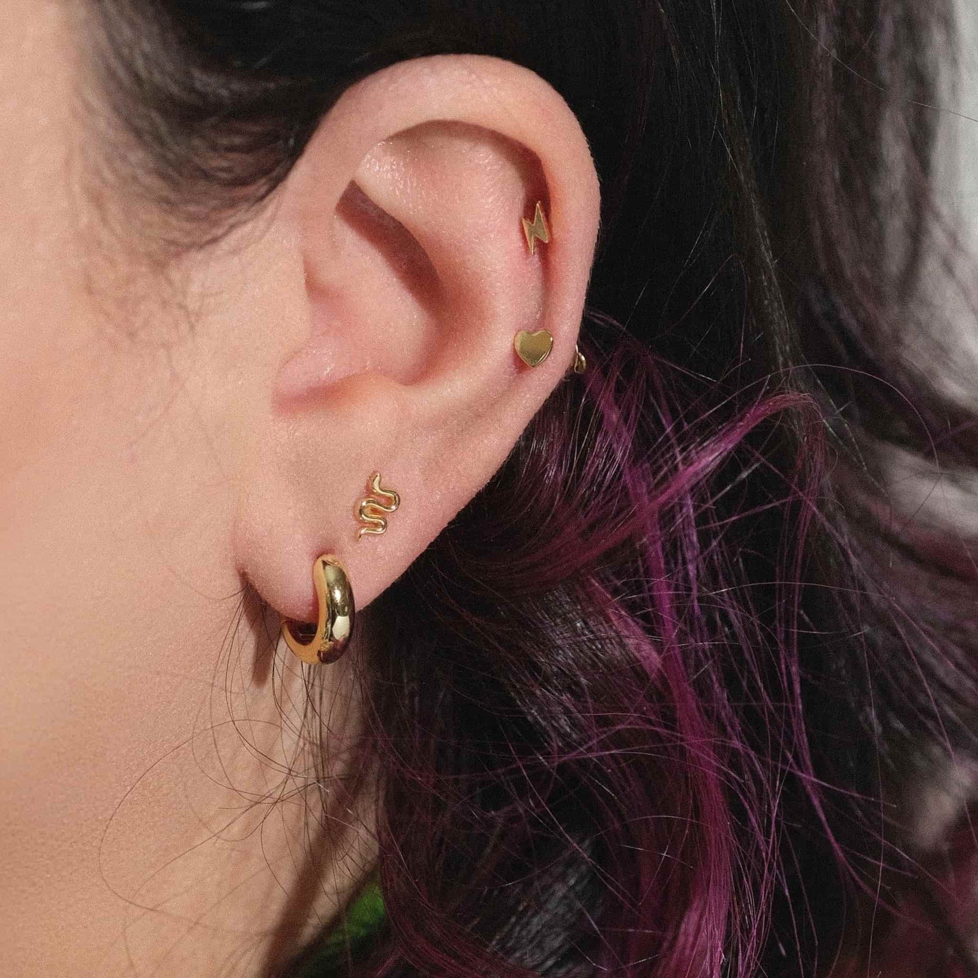 Fine Essentials - Classic chunky huggie hoop earrings - Sleepy Mountain