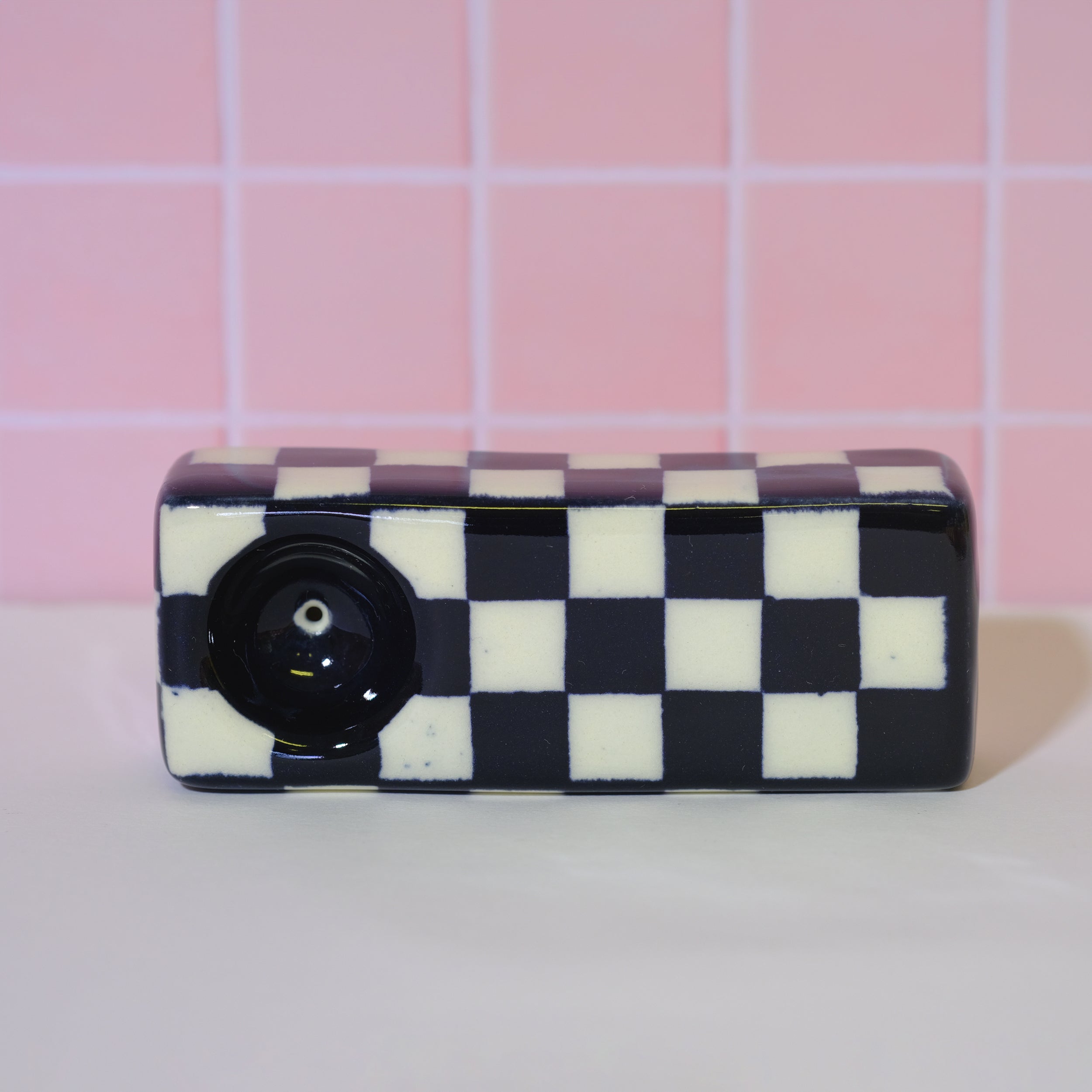 Black and white checkered porcelain rectangle - Sleepy Mountain