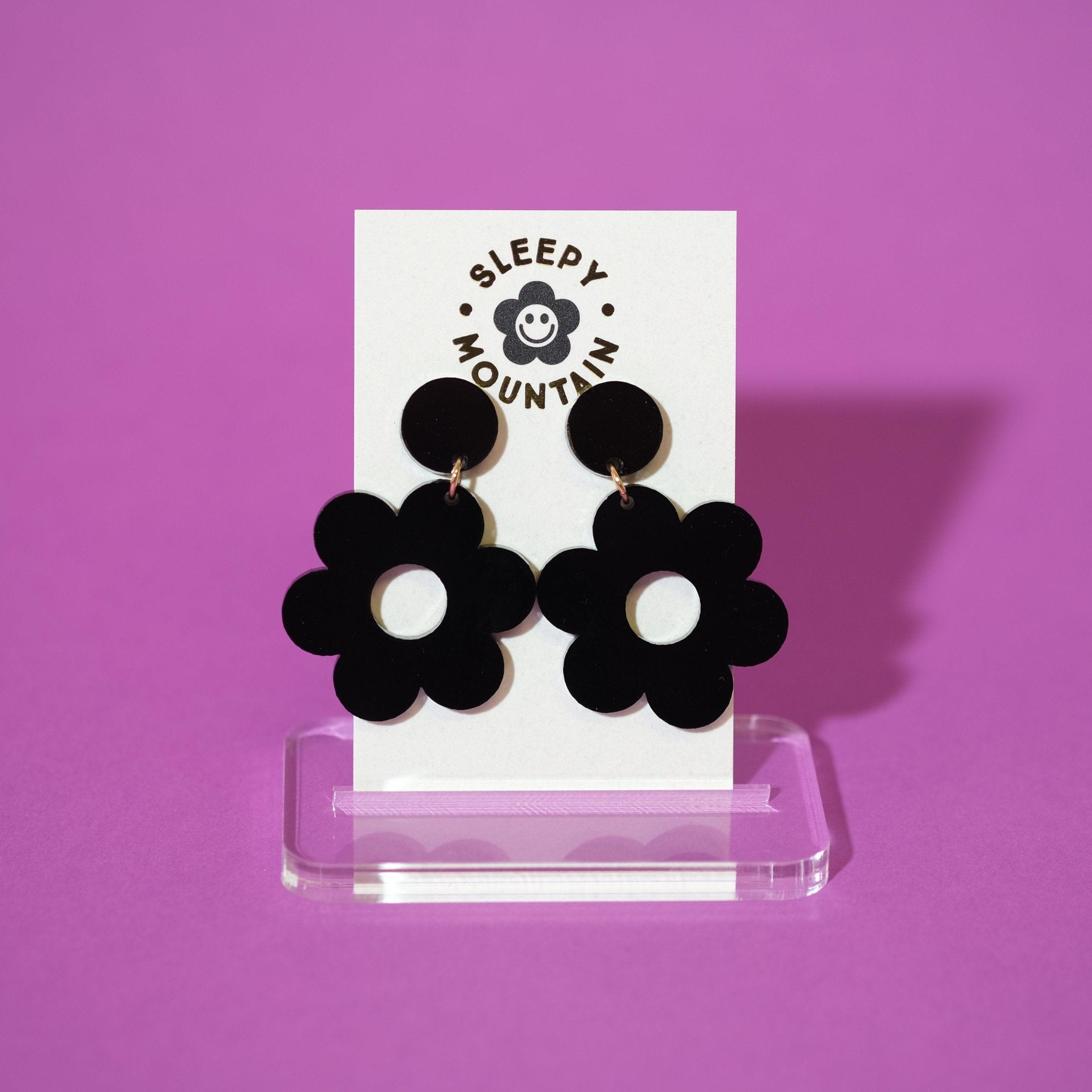Black Daisy Acrylic Dangle Earrings - Sleepy Mountain