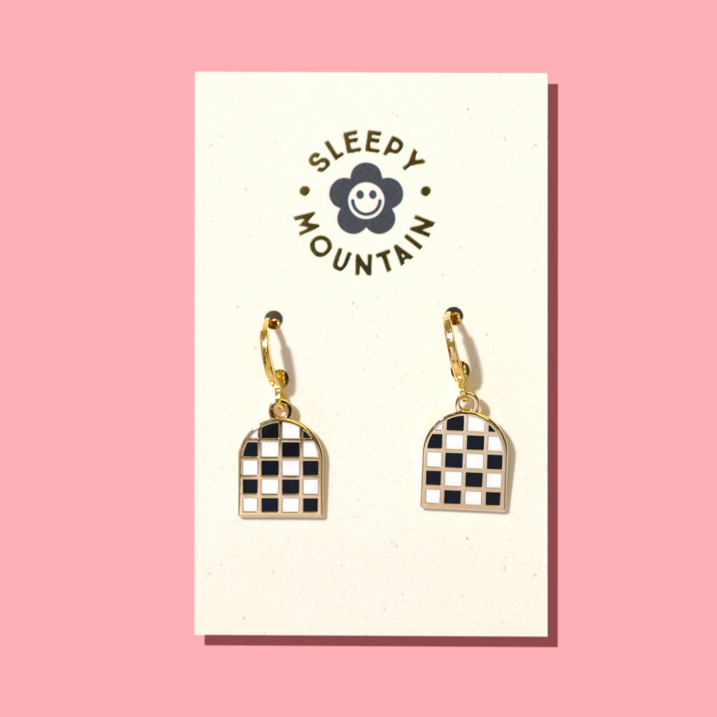 Checkered arch huggie hoop earrings - Sleepy Mountain