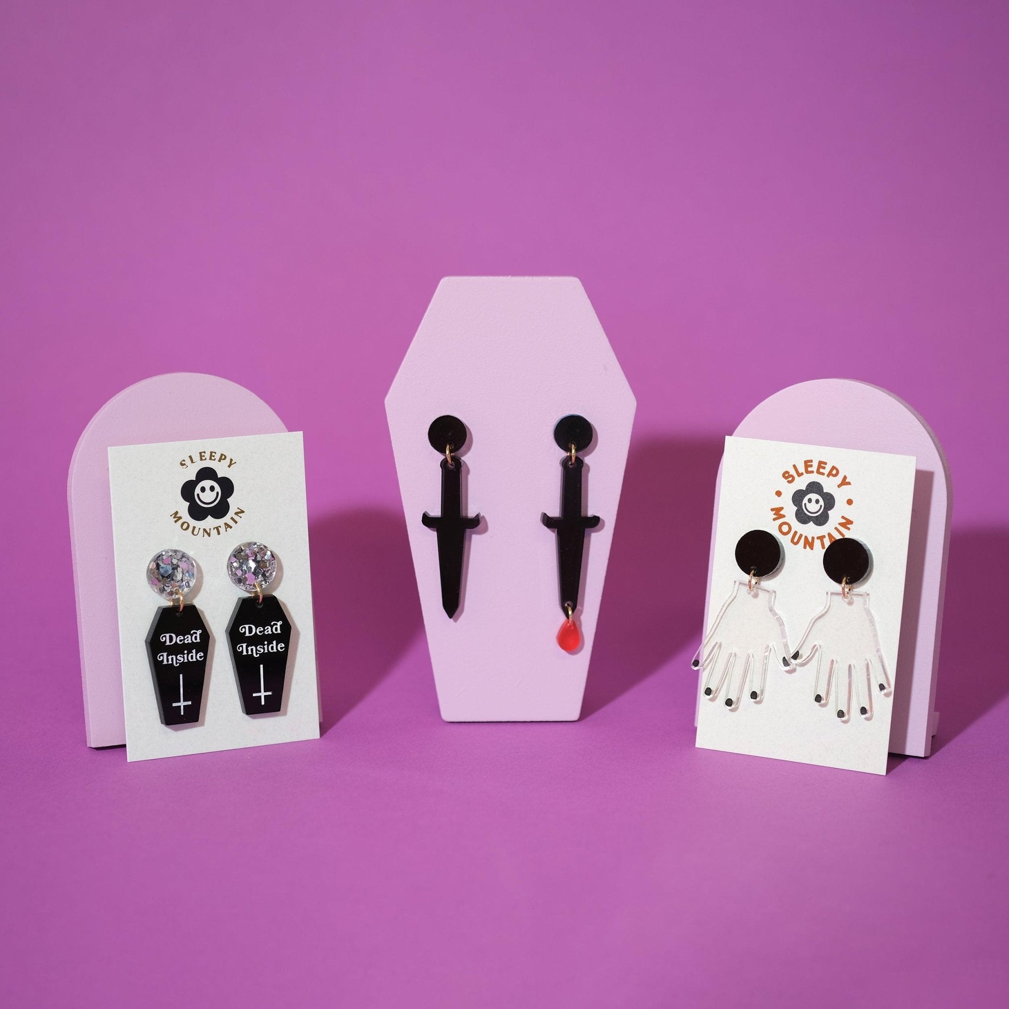 Dagger earrings with drop of blood - Sleepy Mountain