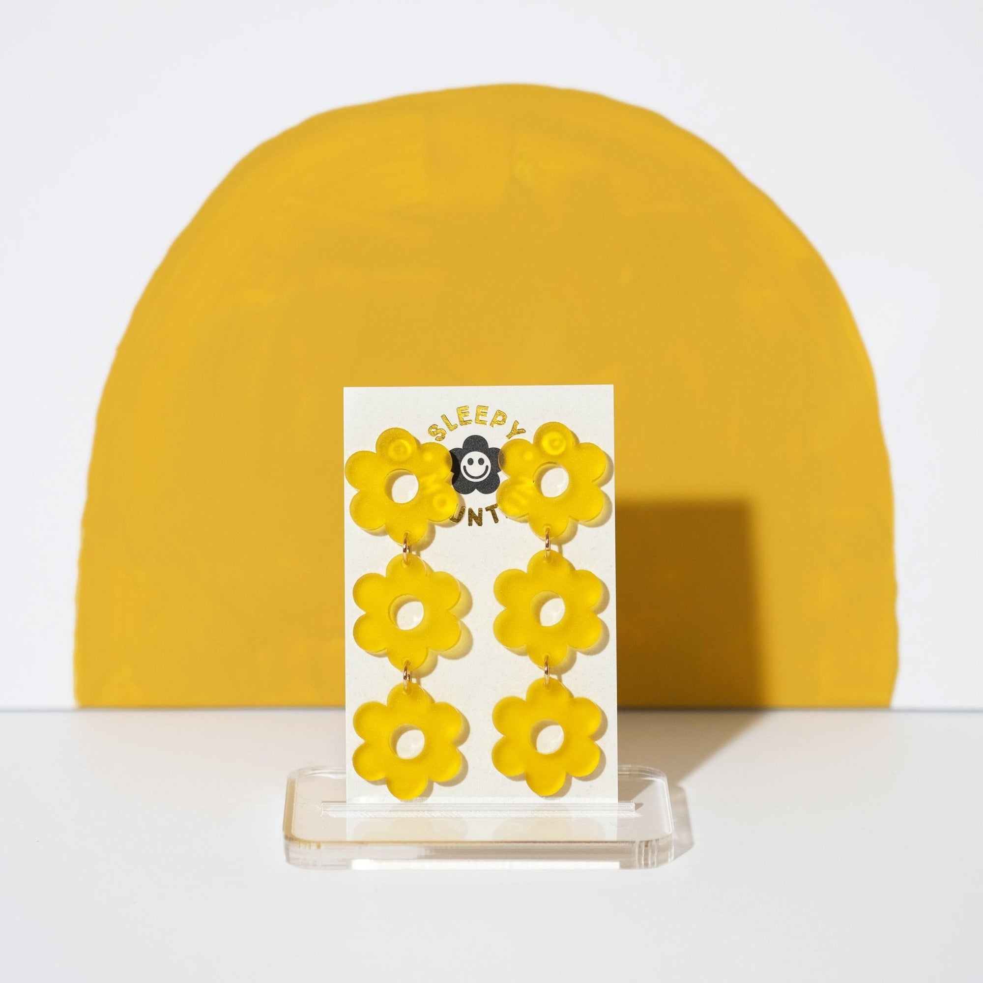 Daisy Chain Retro Earrings in Frosted Amber - Sleepy Mountain