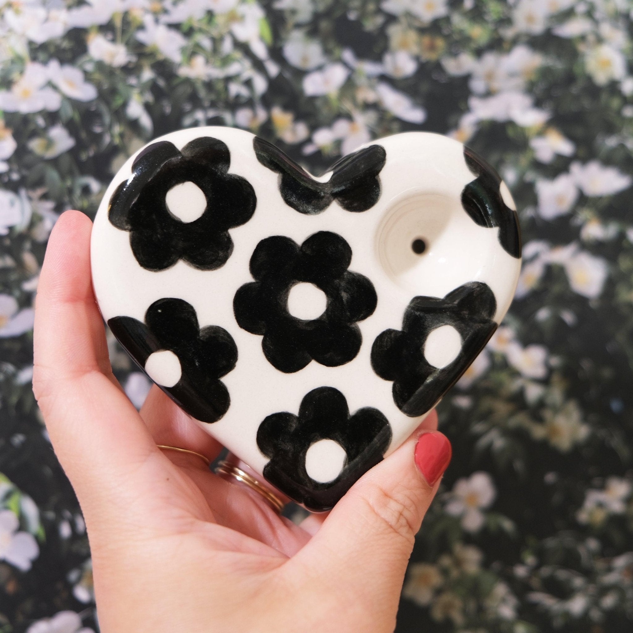 Daisy Porcelain Heart - Sleepy Mountain