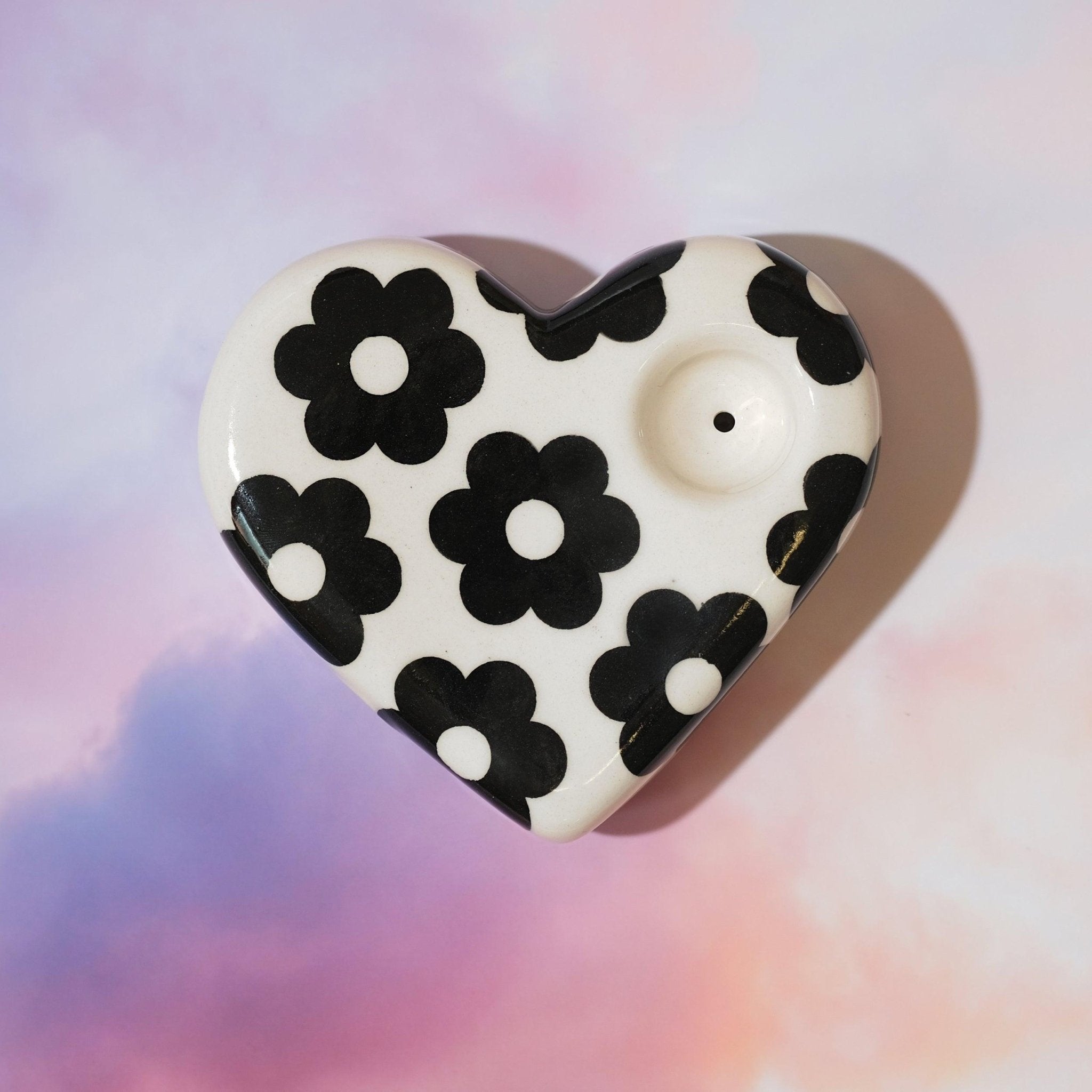 Daisy Porcelain Heart - Sleepy Mountain