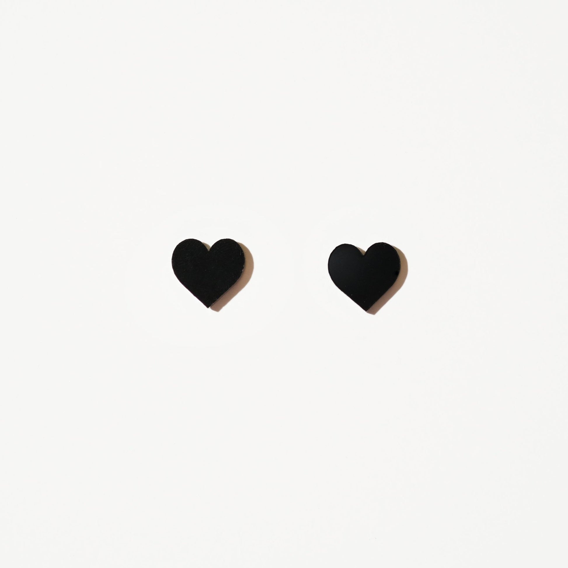 Heart Stud Earrings - Black - Sleepy Mountain