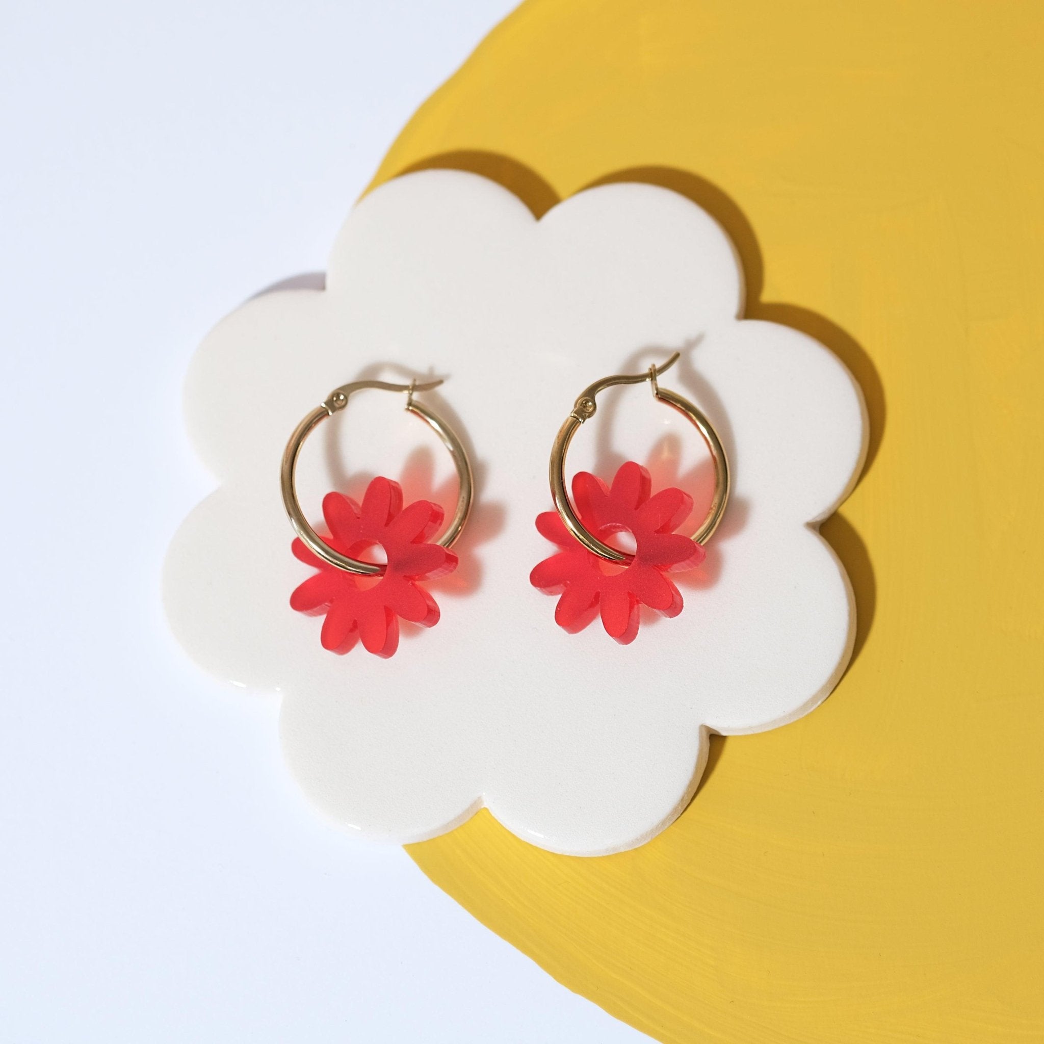 Marguerite Daisy Hoop Earrings in Frosted Red - Sleepy Mountain