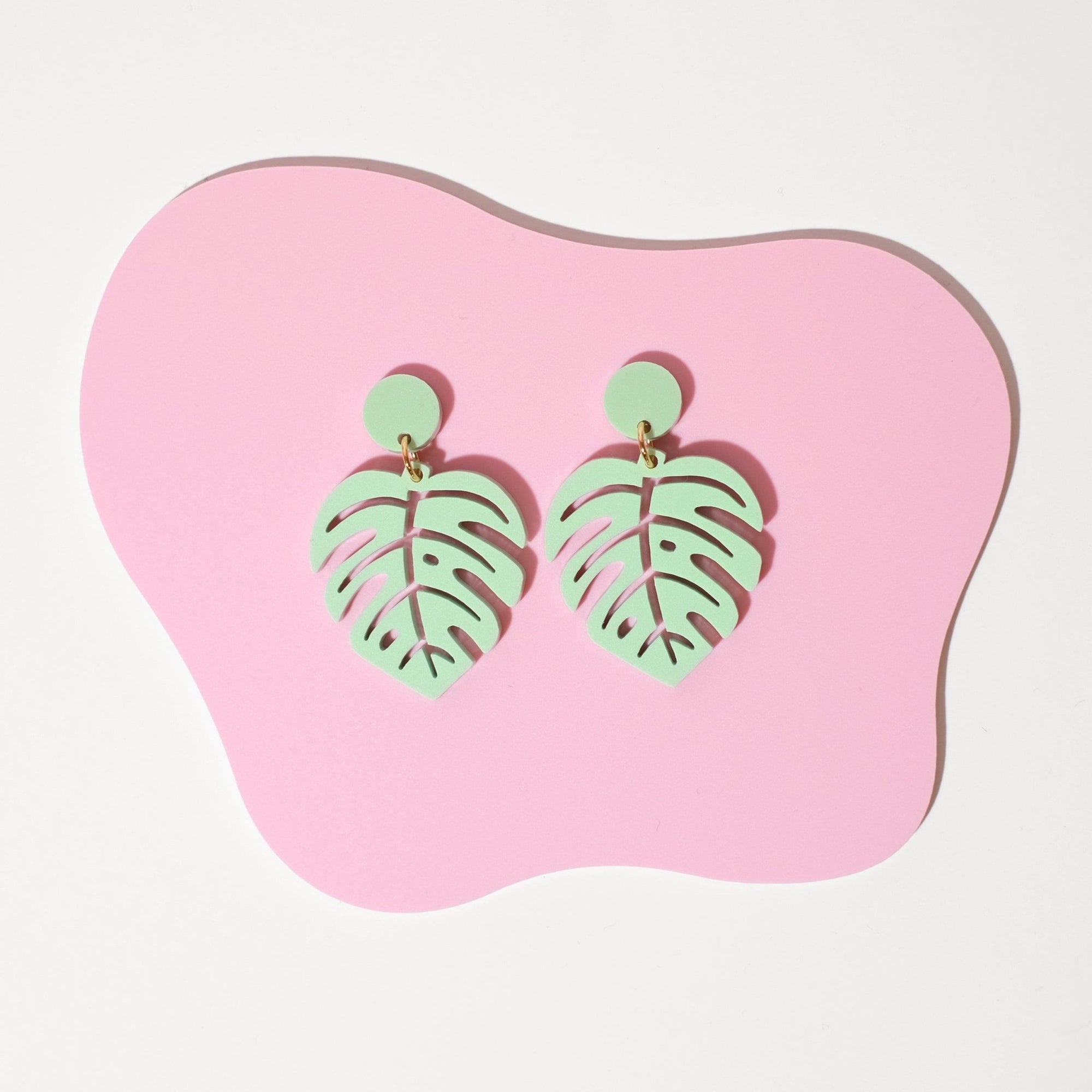 Monstera Leaf Dangle Earrings - Pastel Green - Sleepy Mountain