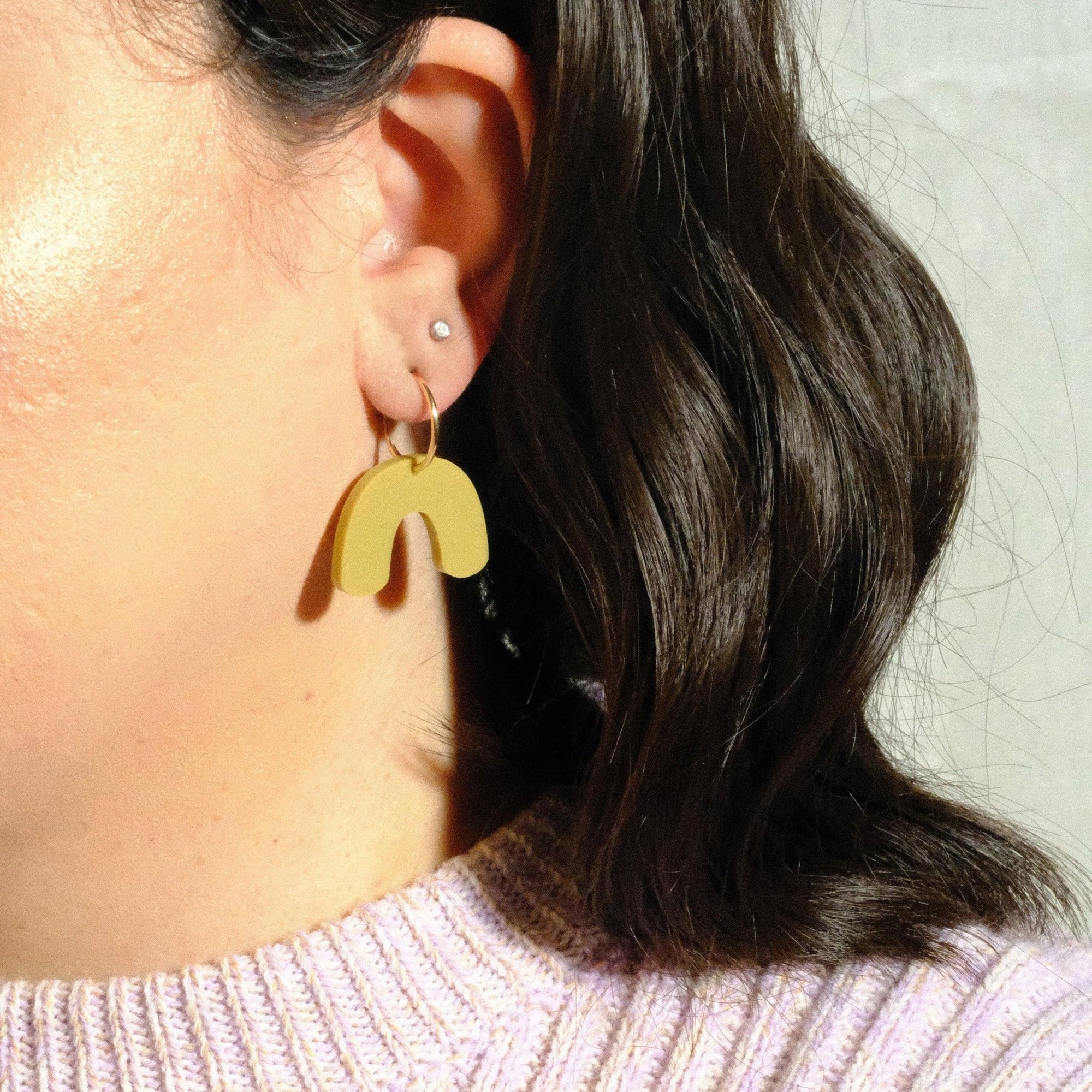 Olive - Mini Arch Hoop Earrings - Sleepy Mountain