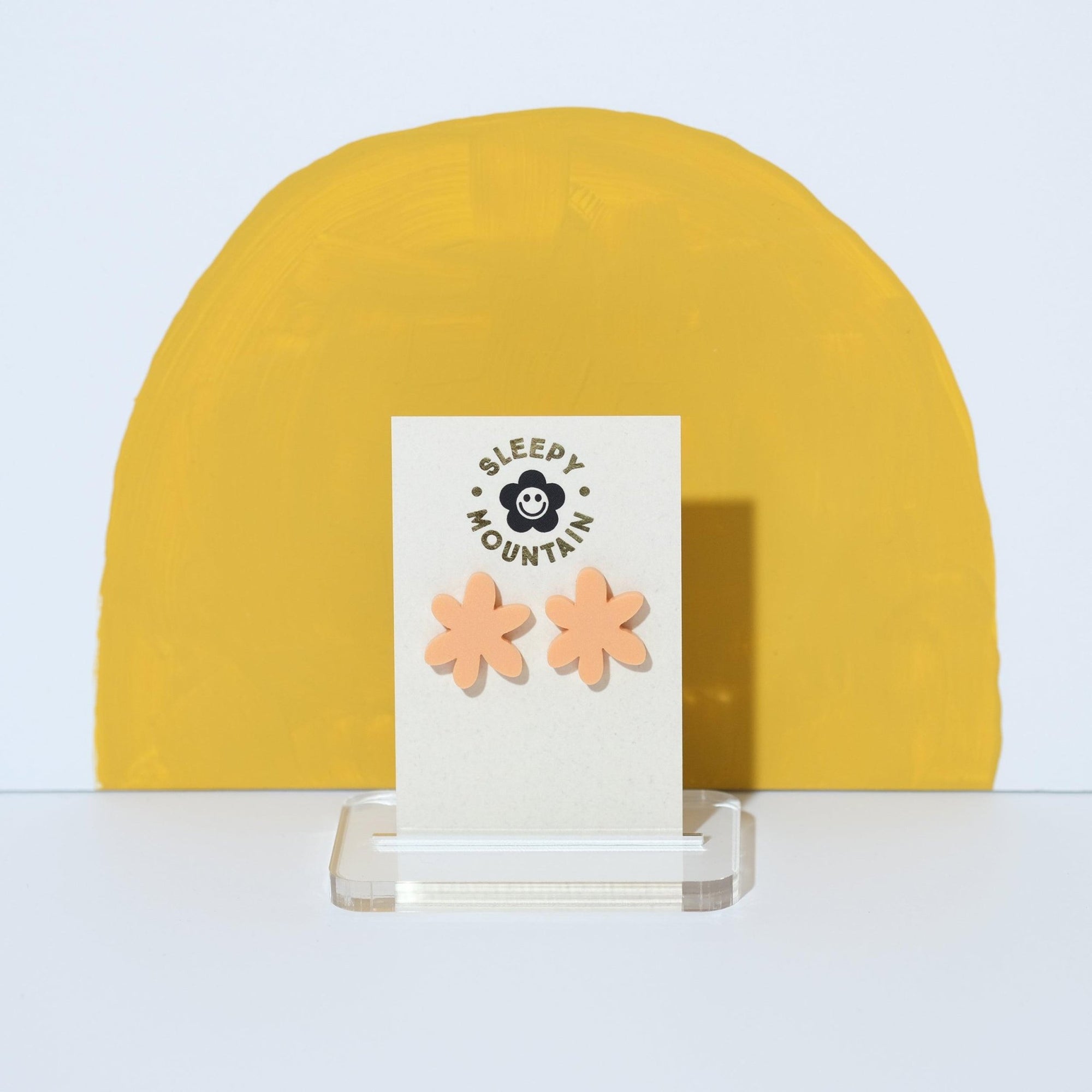 Orange flower stud earrings - Sleepy Mountain