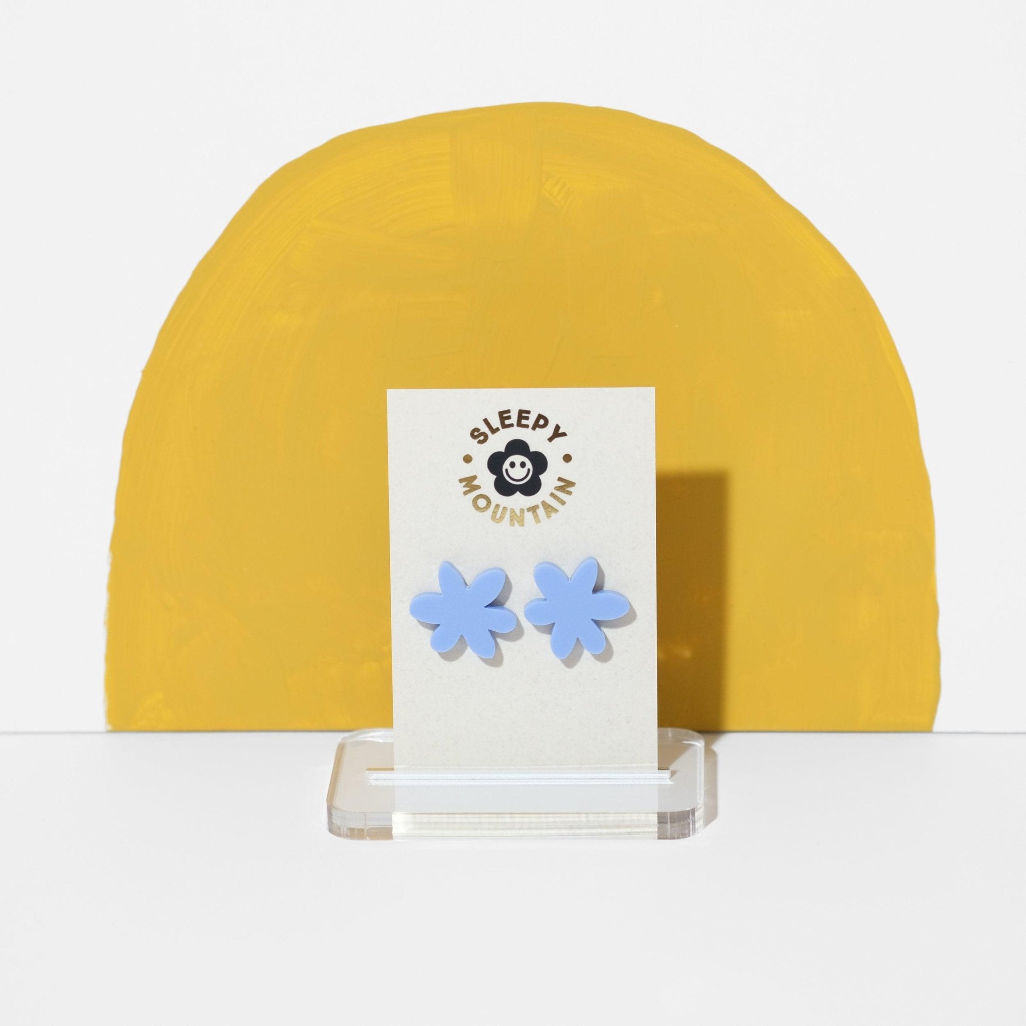Periwinkle flower stud earrings - Sleepy Mountain