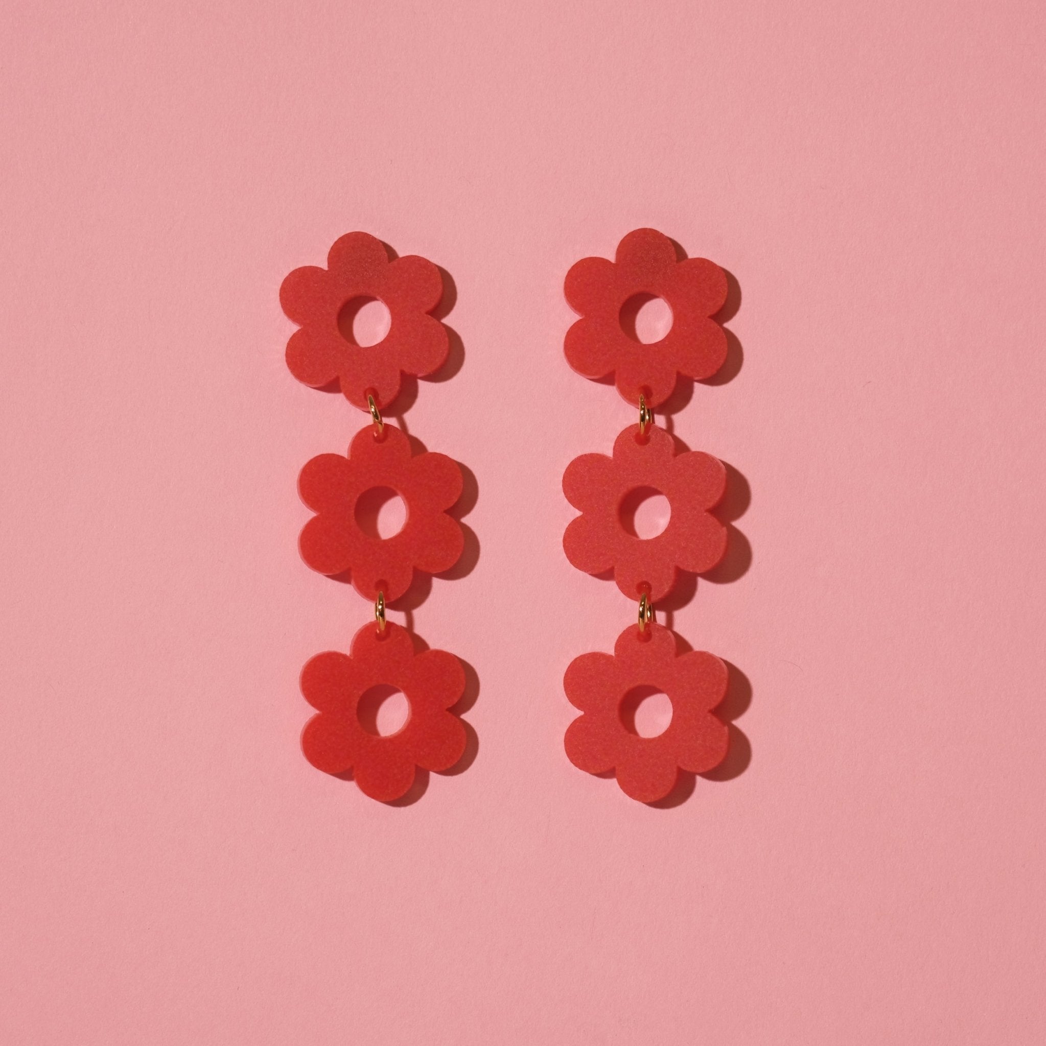 Red Daisy Chain Dangle Earrings - Sleepy Mountain