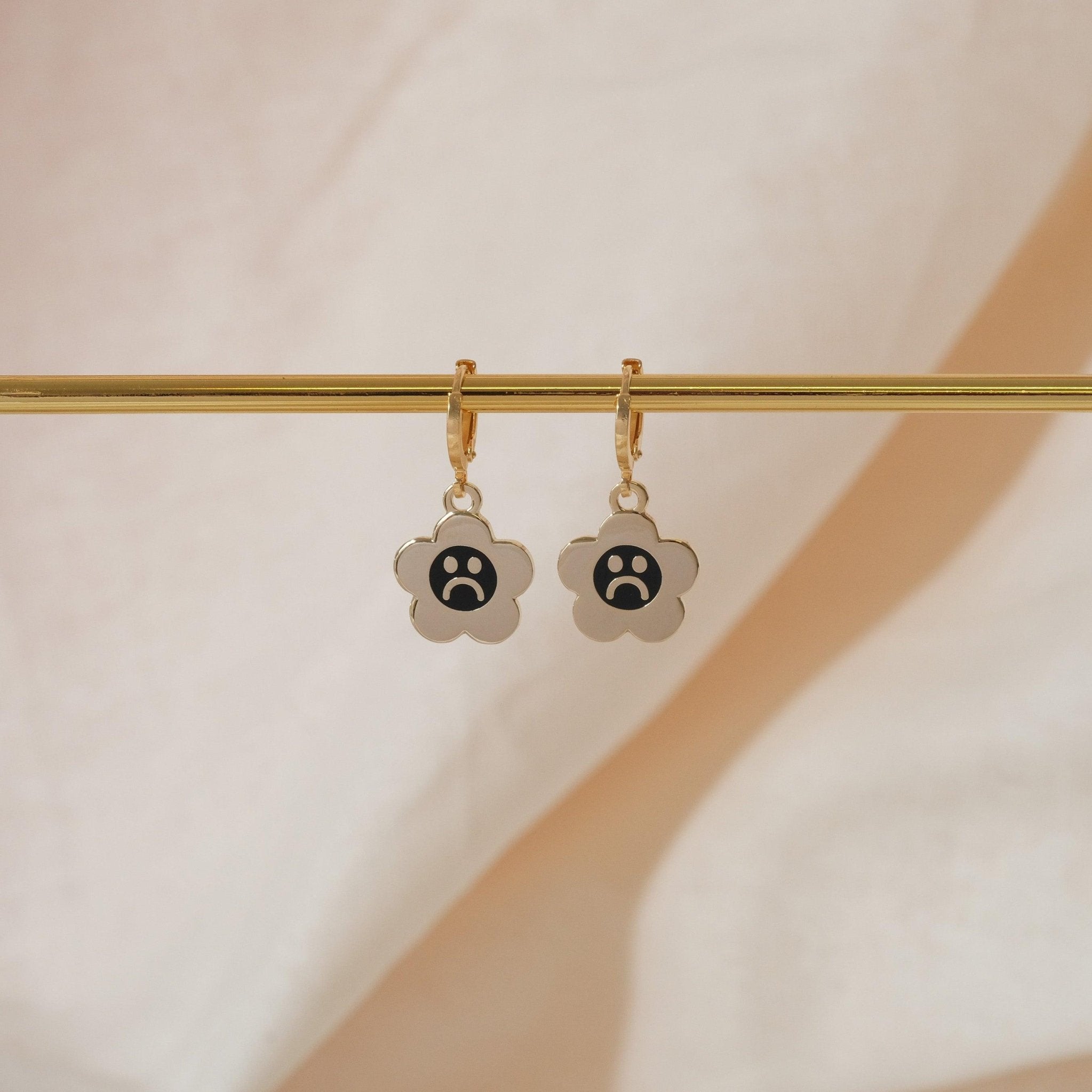 Sad Daisy Huggie Hoop Earrings - Sleepy Mountain