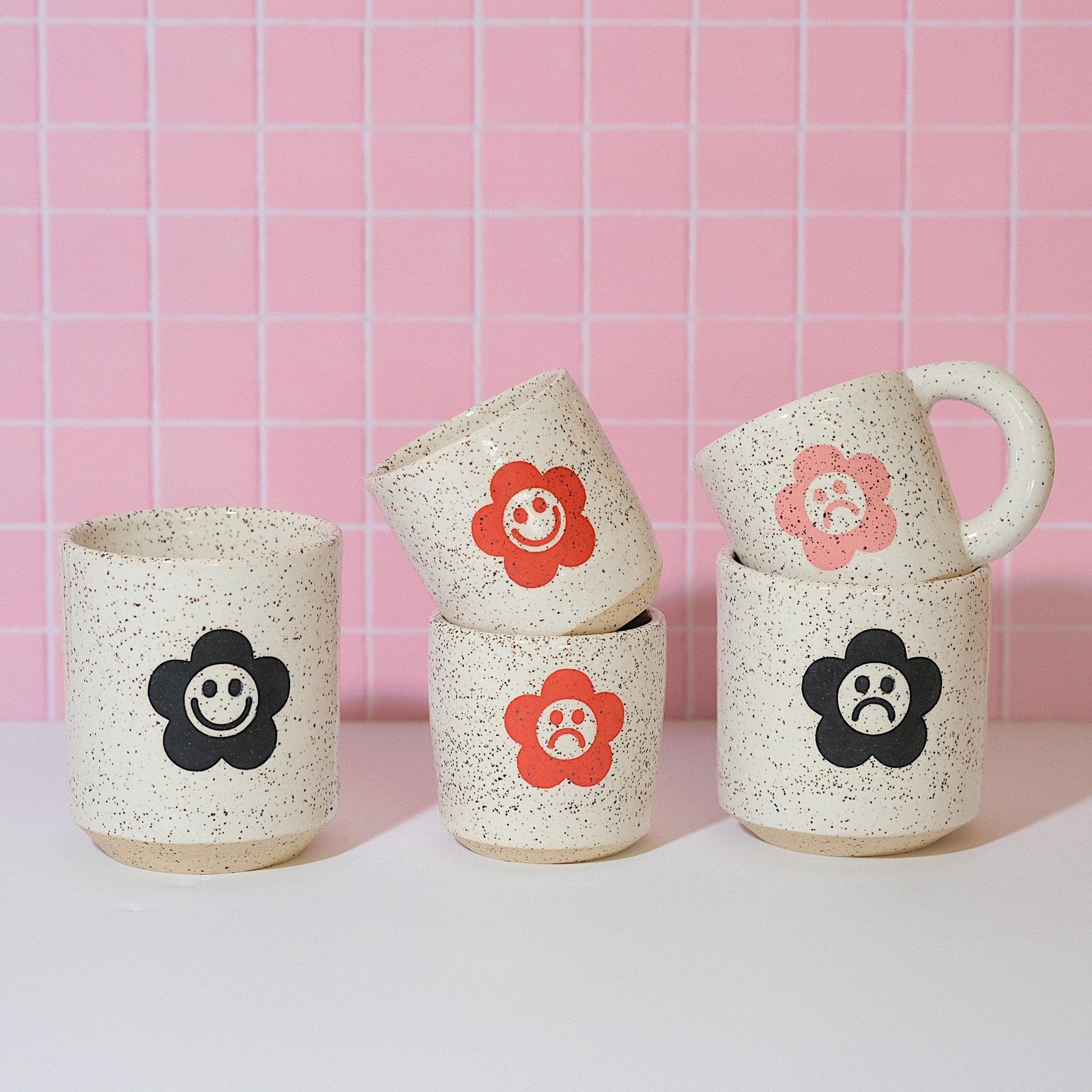 Smiley Daisy Ceramic Cup 10 oz - Sleepy Mountain