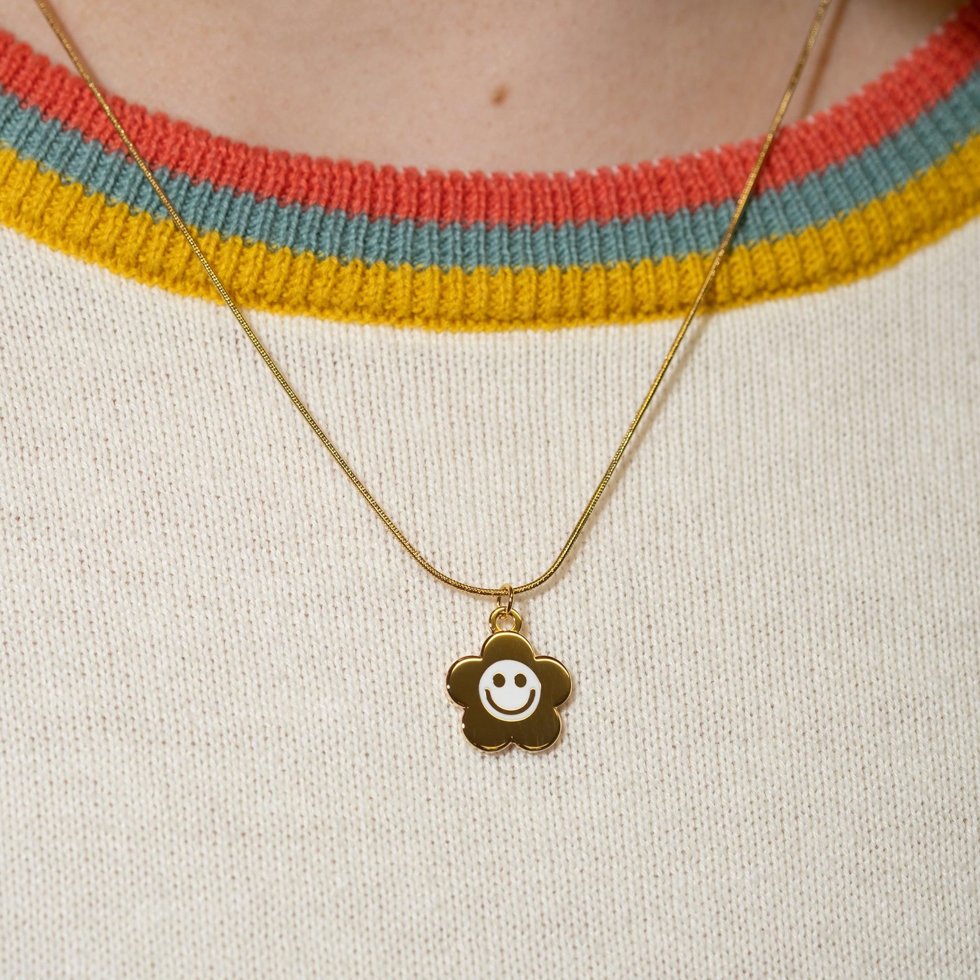 Smiley Daisy Charm Necklace - Sleepy Mountain