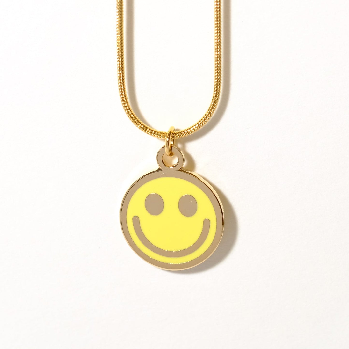 Smiley face necklace - Sleepy Mountain