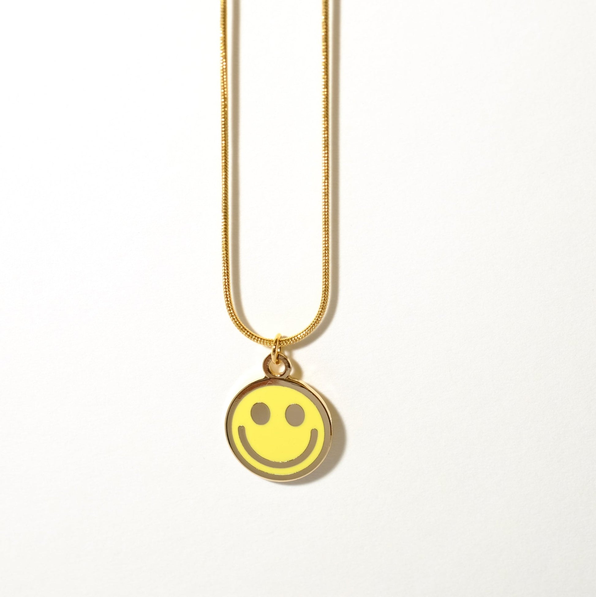 Smiley face necklace - Sleepy Mountain