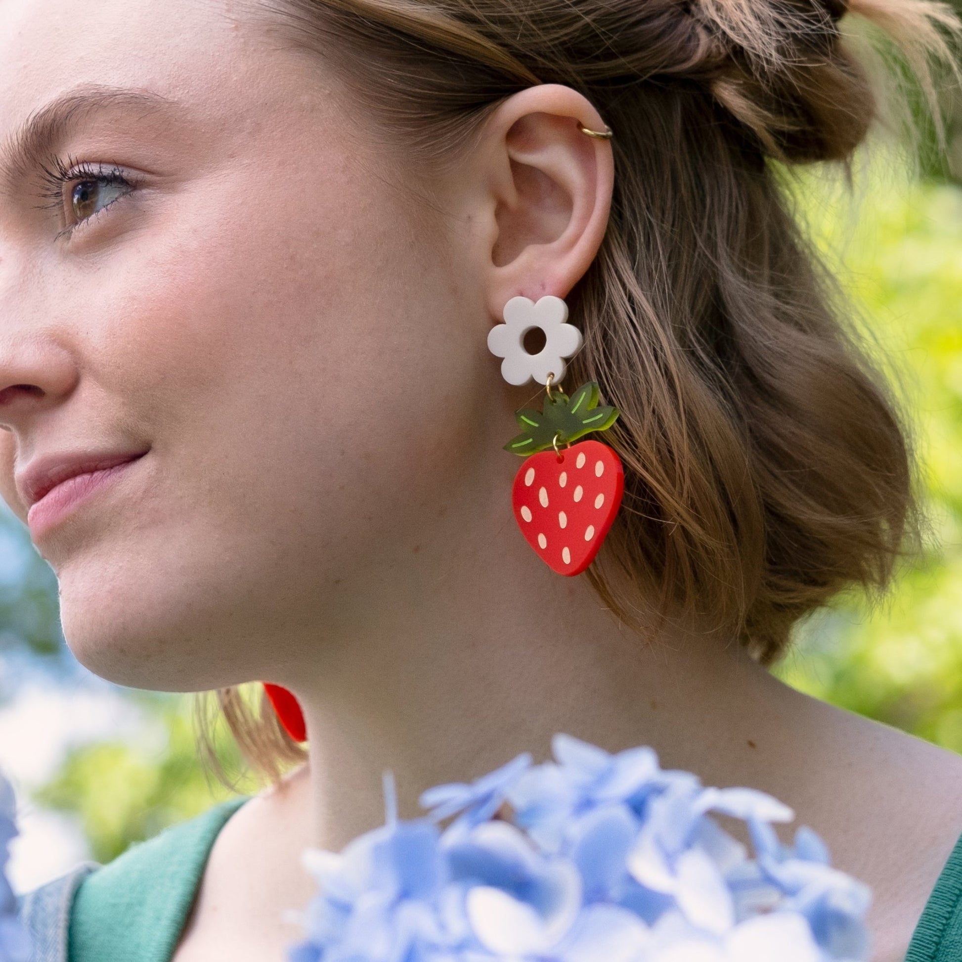 Strawberry Dangle Earrings - Sleepy Mountain