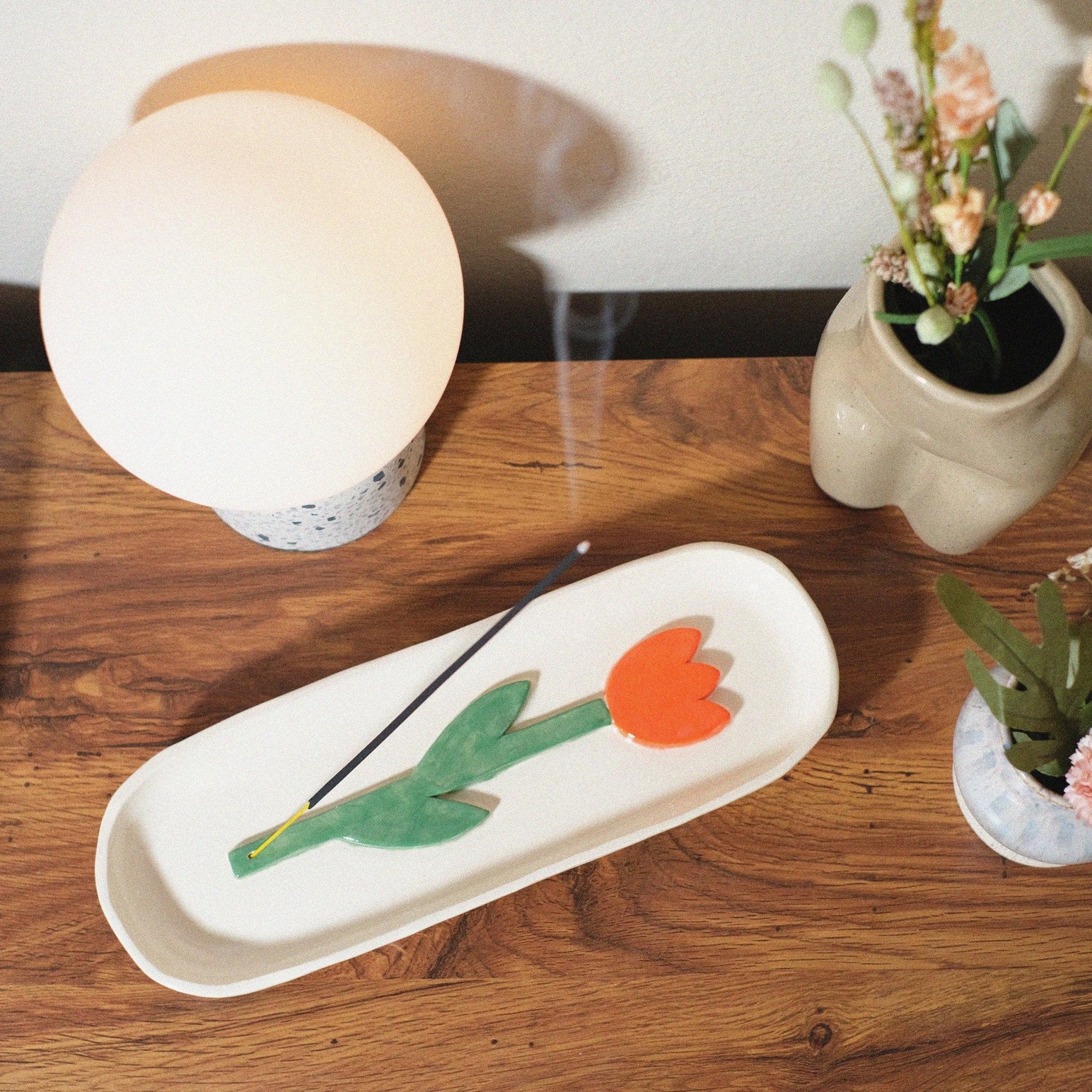 Tulip ceramic incense holder - Sleepy Mountain
